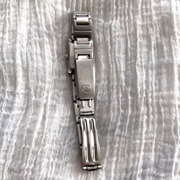 Silver watch - Picture 3 of 3